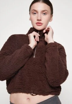 Pieces Pcferna Cropped - Fleece Trui - Chicory Coffee -Pieces 016aa517782d464192558b9917e0a802