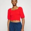 Pieces Pckeegan Cropped- T-Shirt Basic - Poppy Red 2 Pieces Pckeegan Cropped- T-Shirt Basic - Poppy Red -Pieces 02d71fe80e7443d38b8962f9ff01b4e3