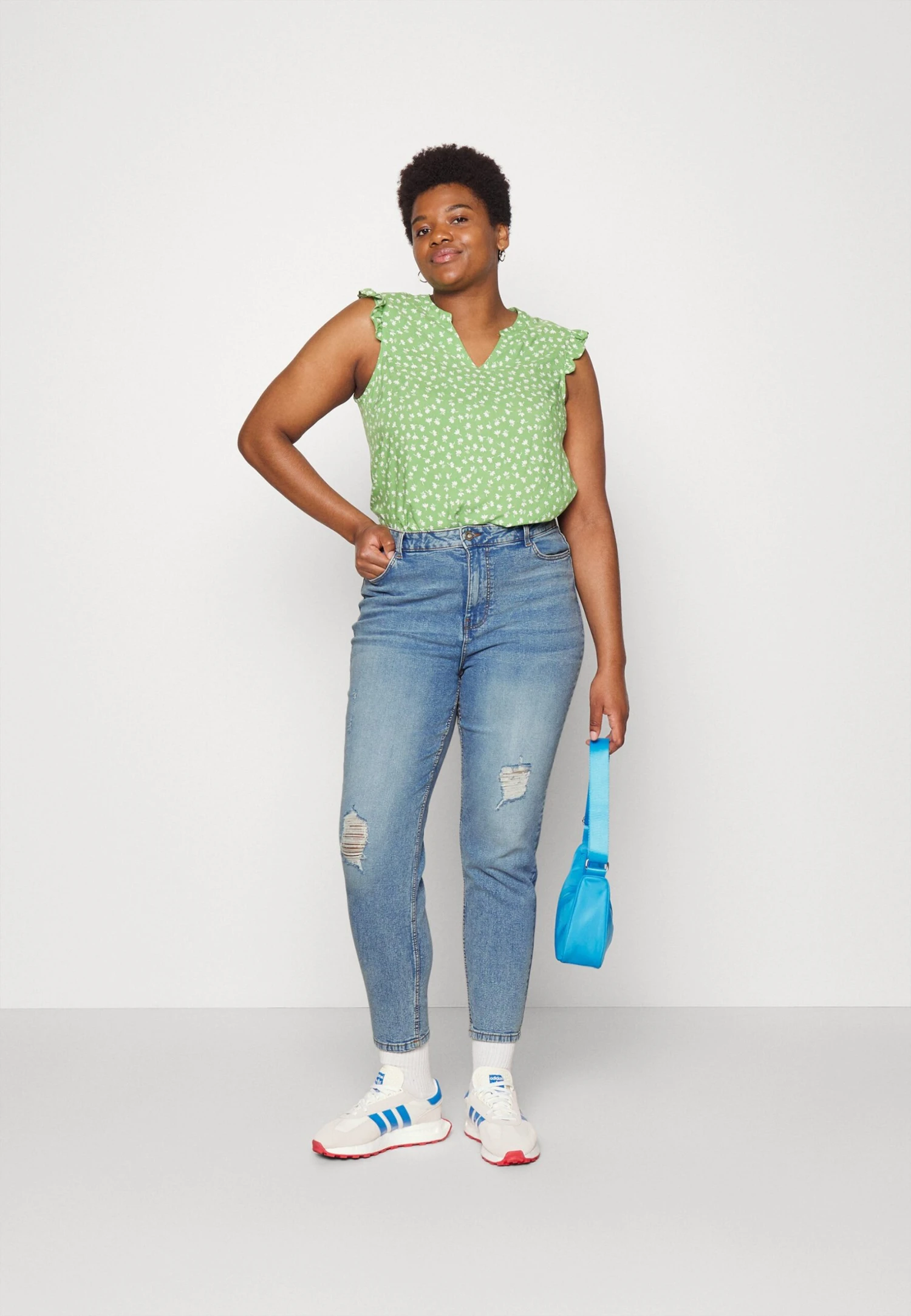 Pckesia Mom Ank- Slim Fit Jeans - Light Blue Denim 4 Pckesia Mom Ank- Slim Fit Jeans - Light Blue Denim - Afbeelding 2