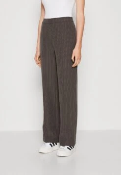 Pieces Pcbossy Wide Pants - Broek - Magnet