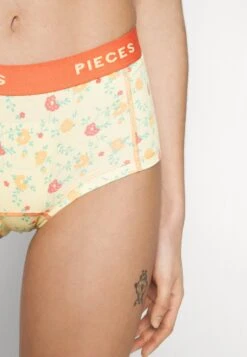 Pieces Pclogo Lady Bluemist 4-Pack- Slip - Hot Coral -Pieces 10428bef2b5c43b9b3a7e3bd48bb6ce7