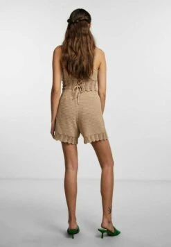 Pieces Pclenice - Shorts - Beige Mottled Beige -Pieces 120a1e55b3a94b6cb8e8536924c8e3d1