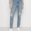 Pckesia Mom- Slim Fit Jeans - Light Blue Denim