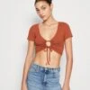 Pieces Pckenna Cropped Top - T-Shirt Print - Coconut Shell -Pieces 166f3ef0215b493f96d26cea05539ba4