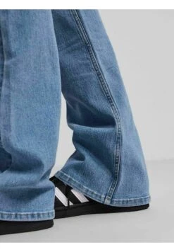 Pieces Flared- Flared Jeans - Light Blue Denim -Pieces 17bb5a8bc5f64f2584e59088c0192b16