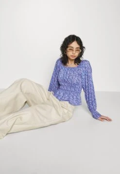 Pieces Petite Pcgweno Squre Neck- Longsleeve - Granada Sky/Vista Blue -Pieces 1800a1a74afa4caba665a7baf9e781a3