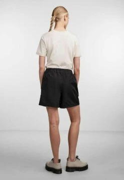 Pieces Højtaljede - Shorts - Black -Pieces 18e0ee1e793d4ba693b98396e4082933
