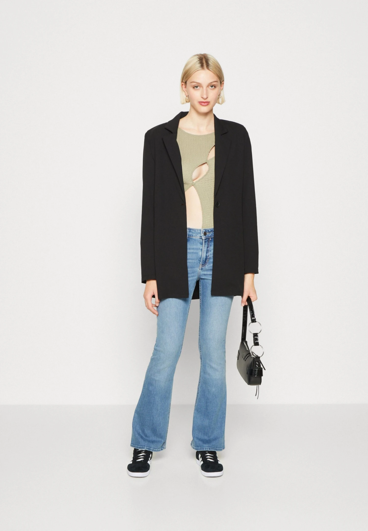 Pieces Pcsonja Tie Blazer - Halflange Jas - Black 4 Pieces Pcsonja Tie Blazer - Halflange Jas - Black - Afbeelding 2