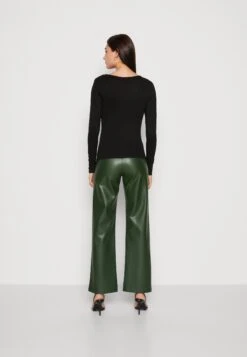 Pieces Pcbarbera - Longsleeve - Black 10 Pieces Pcbarbera - Longsleeve - Black -Pieces 1bc65e7ab4f5426ca56804b85f40e234