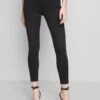 Pieces Pcdelly Noos - Jeans Skinny Fit - Black 1 Pieces Pcdelly Noos - Jeans Skinny Fit - Black -Pieces 1d01db8212114f349133e3afa5907ccb