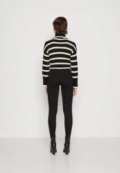 Pieces Pctalia - Jeans Skinny Fit - Black 10 Pieces Pctalia - Jeans Skinny Fit - Black -Pieces 1e268e3c2ce2474ab68ca70400e2f8c8