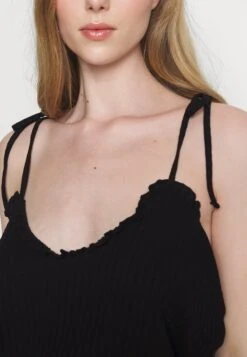 Pieces Pcbreeze Open Shoulder Playsuit Sww - Jumpsuit - Black -Pieces 1f460bd29853442e823ad1a55e2be32d