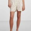 Pieces Højtaljede- Shorts - Cloud Cream -Pieces 287cb75c4441436fbea13d2b2ffab9ef