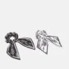 Pieces Pclyna 2 Pack- Haaraccessoire - Cloud Dancer/Black -Pieces 2e40d16b2f564b739f6bc6153f98b8a9