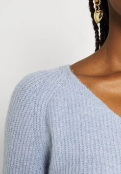 Pieces Pcellen V-Neck- Trui - Blue -Pieces 3557d8d5e21c421d9f162dcff6506341