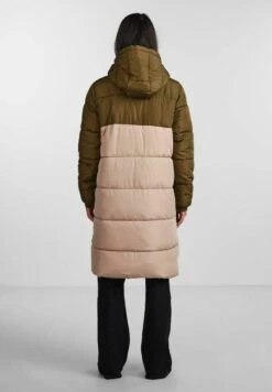 Pieces Puffer - Winterjas - Silver Mink 10 Pieces Puffer - Winterjas - Silver Mink -Pieces 3c78bb4c89bf47bda21473359222b660