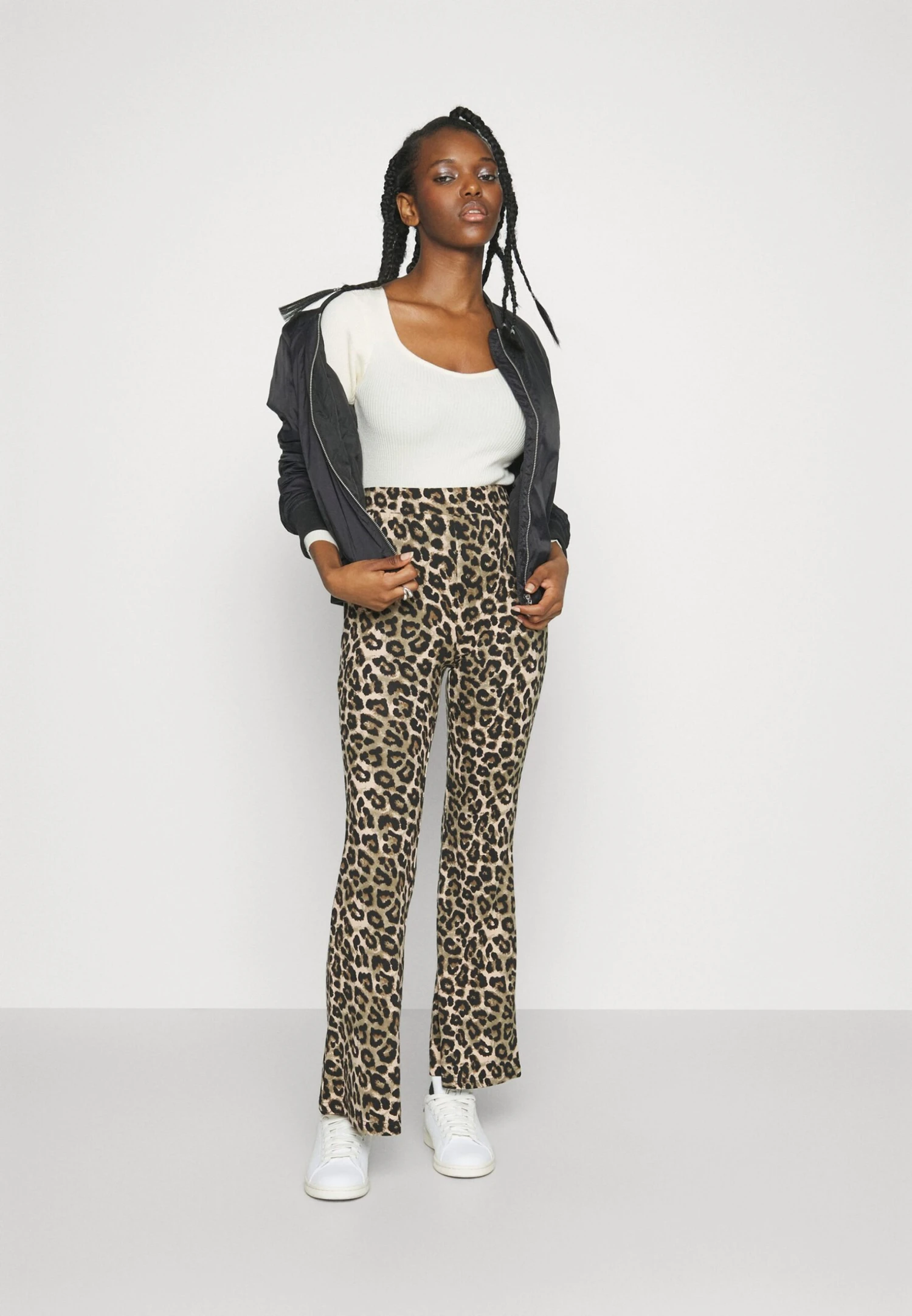 Pieces Petite Sweetheart Neck Knit - Trui - Off-White 4 Pieces Petite Sweetheart Neck Knit - Trui - Off-White - Afbeelding 2