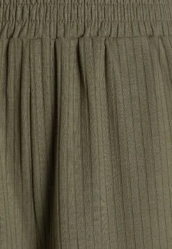 Pieces Pckylie- Shorts - Deep Lichen Green -Pieces 424a7eb19dd04d6eb5fc6ab07cc7df36