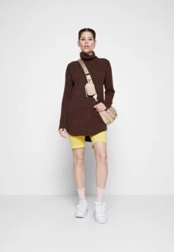 Pieces Pcellen Long - Trui - Chicory Coffee -Pieces 43f04c32a89f42acba2250bca319a4f0