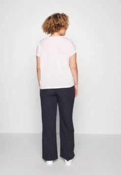 Pcbossy Wide Striped Pants - Broek - Sky Captain/Pinstripe 10 Pcbossy Wide Striped Pants - Broek - Sky Captain/Pinstripe -Pieces 460f774c14094cc49b992de40cd19932