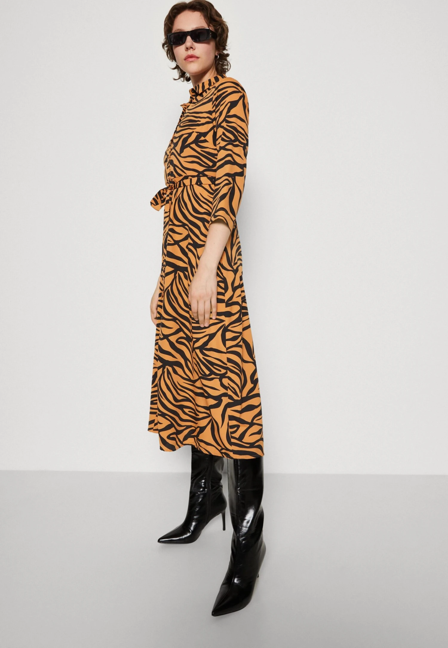 Pieces Pcnadine Midi Shirt Dress- Blousejurk - Biscuit 6 Pieces Pcnadine Midi Shirt Dress- Blousejurk - Biscuit - Afbeelding 4