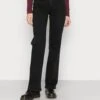 Pieces Pcholly Wide- Relaxed Fit Jeans - Black -Pieces 4aee1058fd1b42ffb4ff6cb89fbf2961