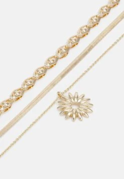 Pieces Pcoliva Necklace 3 Pack - Ketting - Gold-Coloured 7 Pieces Pcoliva Necklace 3 Pack - Ketting - Gold-Coloured -Pieces 4b63a40517aa464e9ed2daf31ba83df9