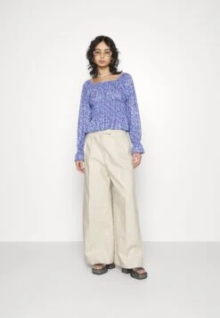 Pieces Petite Pcgweno Squre Neck- Longsleeve - Granada Sky/Vista Blue -Pieces 4df3512c6f6547f09a257e3842064988