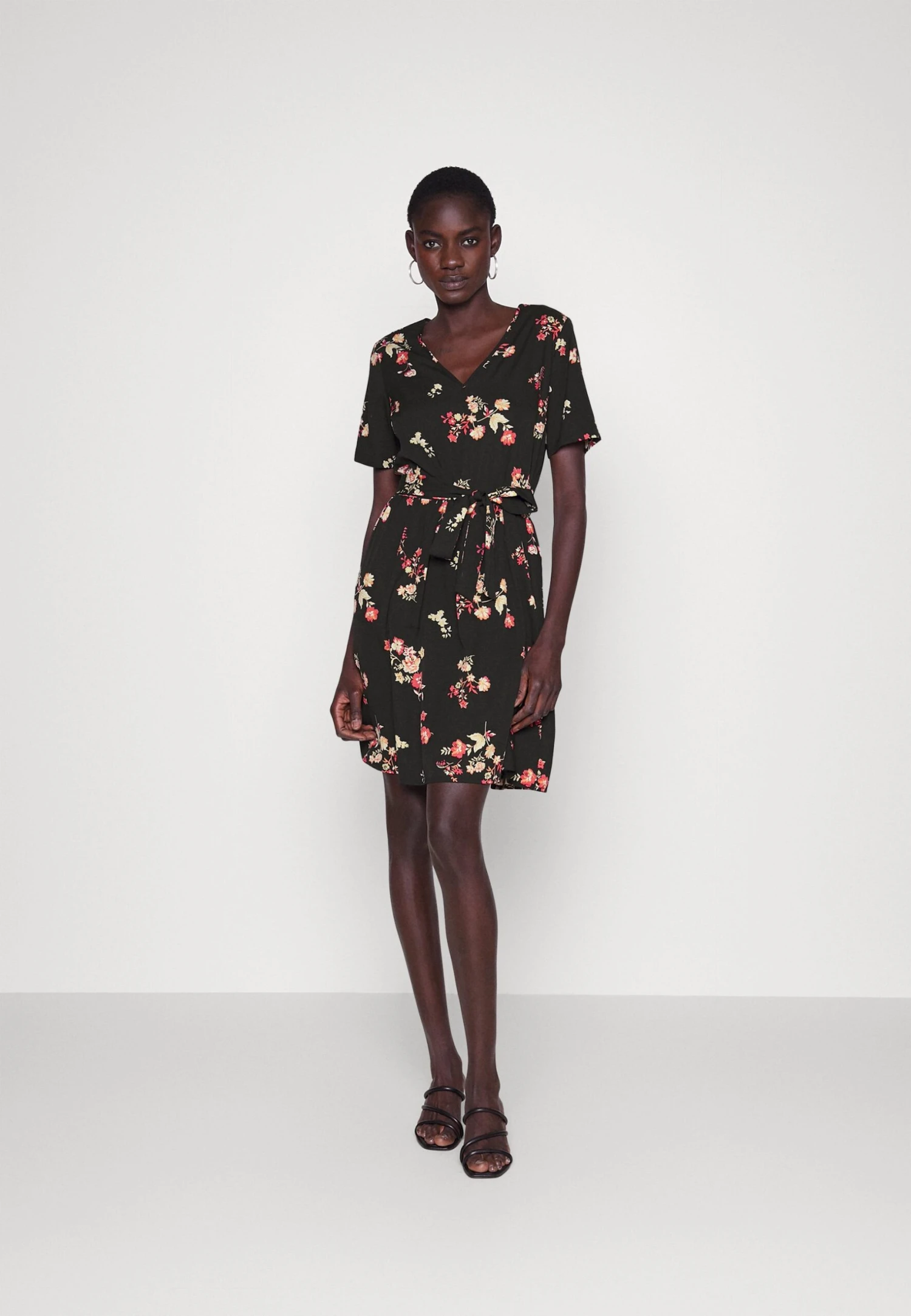 Pcliliana V Neck Dress - Jurk - Black 3 Pcliliana V Neck Dress - Jurk - Black