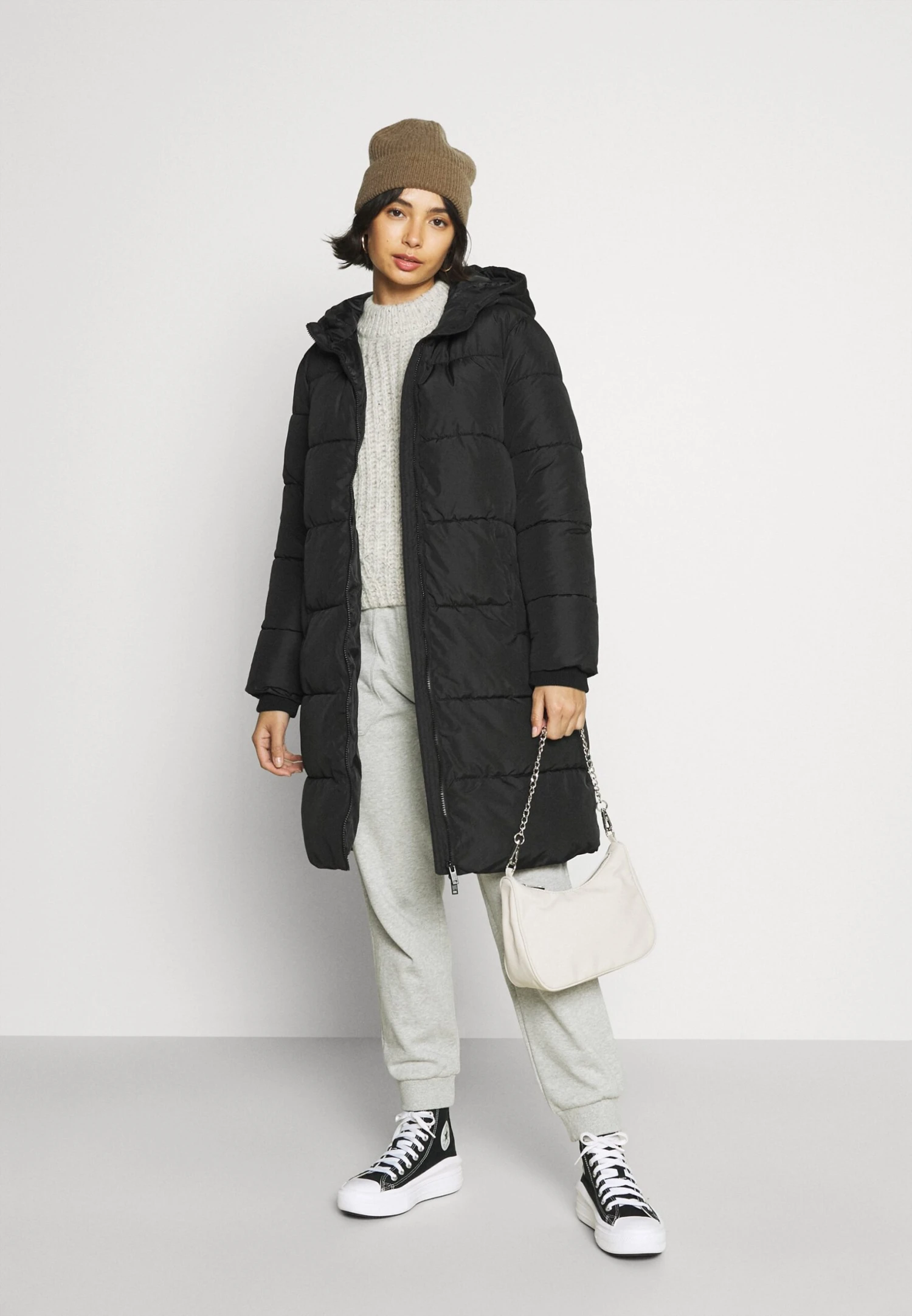 Pieces Petite Pcbee New Long Puffer Jacket- Winterjas - Black 4 Pieces Petite Pcbee New Long Puffer Jacket- Winterjas - Black - Afbeelding 2