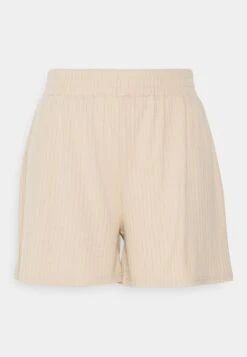 Pieces Petite Pckylie - Shorts - Irish Cream 10 Pieces Petite Pckylie - Shorts - Irish Cream -Pieces 55c3152e82c049c187396d9580591471