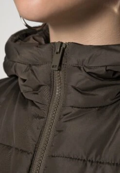 Pieces Pcbee Newlong Puffer - Bodywarmer - Black Olive -Pieces 5da933f5e2a34a7da0975f2d827e0e8d