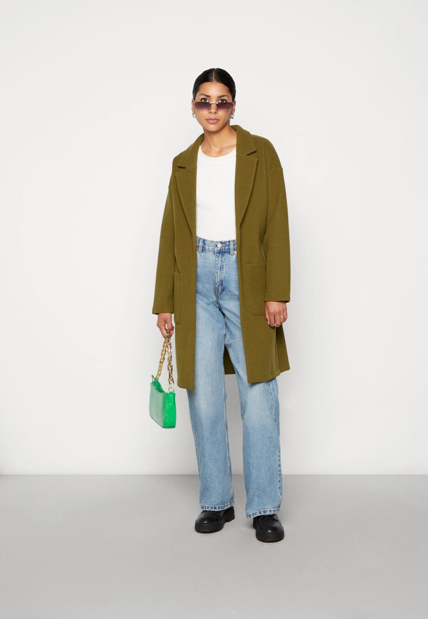 Pieces Pcjolene Light Jacket - Mantel - Dark Olive 4 Pieces Pcjolene Light Jacket - Mantel - Dark Olive - Afbeelding 2