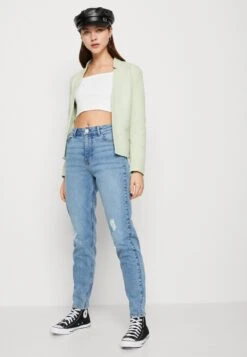 Pieces Pckesia Mom- Relaxed Fit Jeans - Light Blue Denim 11 Pieces Pckesia Mom- Relaxed Fit Jeans - Light Blue Denim -Pieces 603ecbab478f4764809b7111087b6fa9