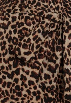 Pieces Pcnya- Shorts - Black -Pieces 606638fc59e8429aaac6ccf4a1edd8e9