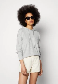 Pieces Pcmolly- Hoodie - Light Grey 11 Pieces Pcmolly- Hoodie - Light Grey -Pieces 6e6bb34b20854063b14880578b837904