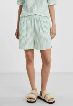 Pieces Højtaljede - Shorts - Cloud Dancer