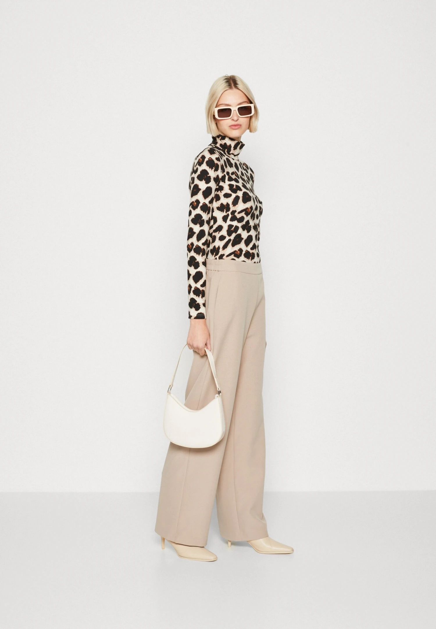 Pieces Pcnala High Neck- Longsleeve - Black 4 Pieces Pcnala High Neck- Longsleeve - Black - Afbeelding 2