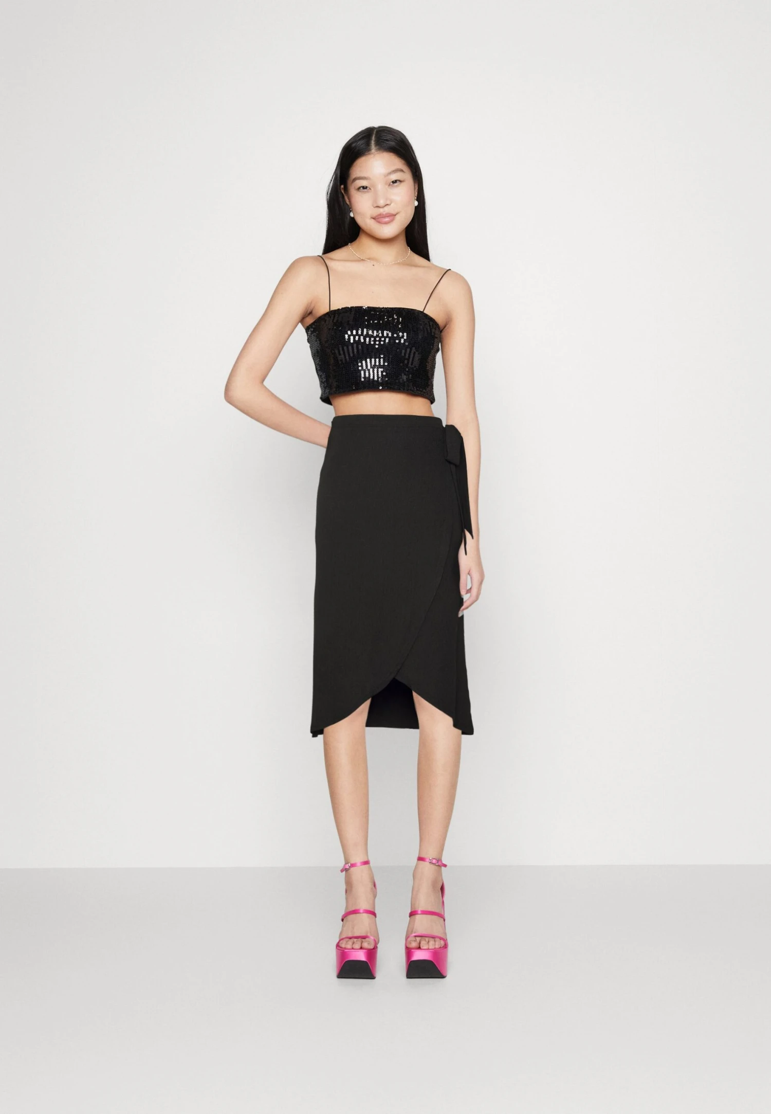 Pieces Pcluna Wrap Skirt - Wikkelrok - Black 4 Pieces Pcluna Wrap Skirt - Wikkelrok - Black - Afbeelding 2