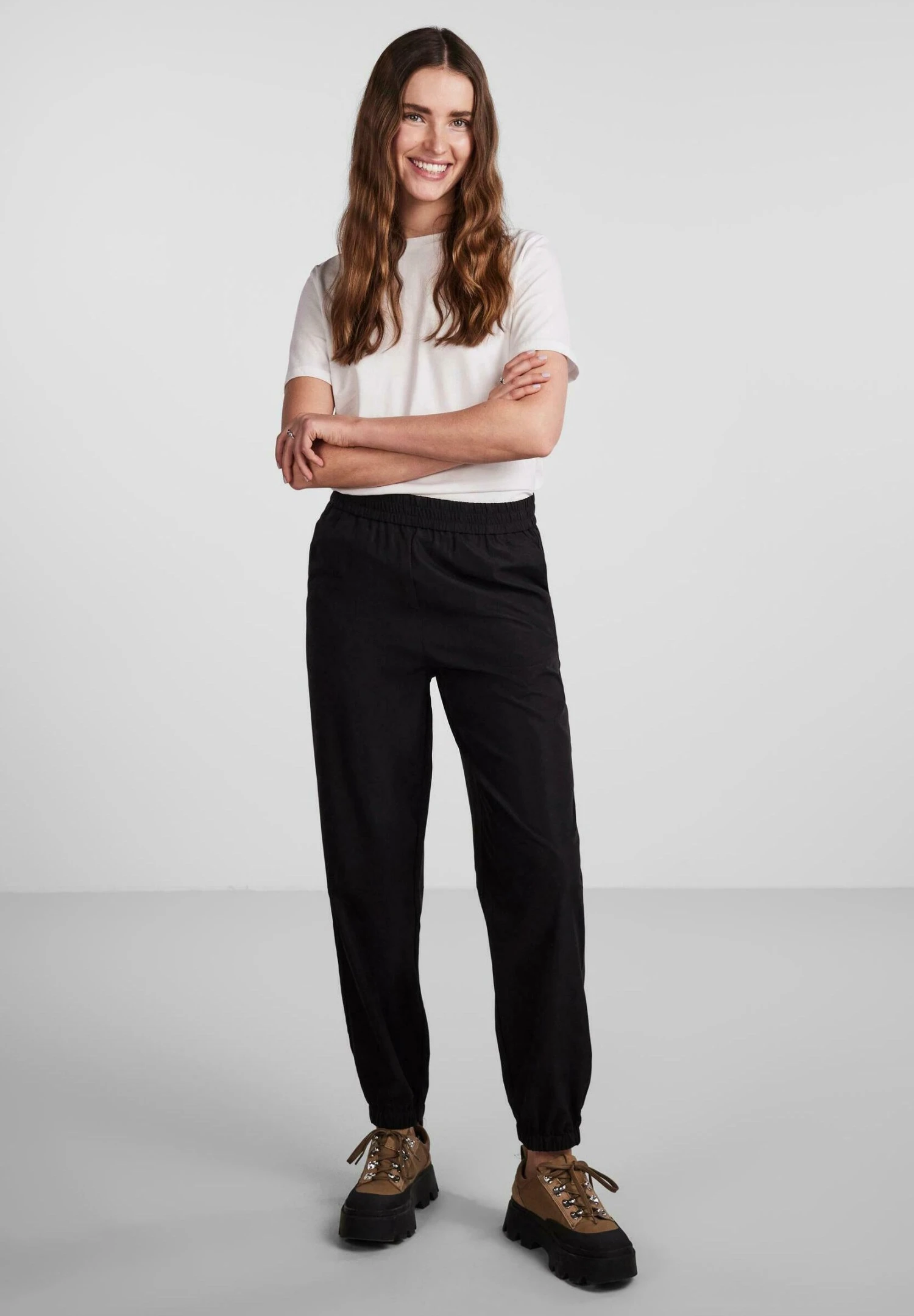 Pieces Fibbe Hw D2D - Trainingsbroek - Black 4 Pieces Fibbe Hw D2D - Trainingsbroek - Black - Afbeelding 2