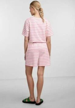 Pieces Shorts - Cloud Dancer -Pieces 8519dd18ca8348d1a5f1a43c823c48f6