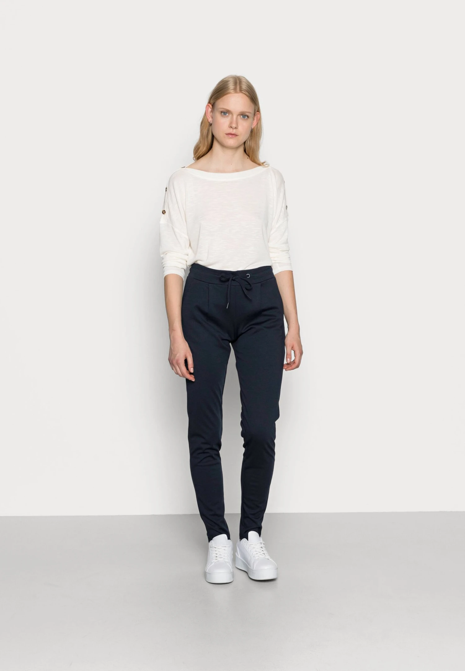 Pieces Pcnollie Oneck - Trui - Cloud Dancer 4 Pieces Pcnollie Oneck - Trui - Cloud Dancer - Afbeelding 2