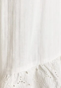 Pieces Pckiara - Shorts - Cloud Dancer 12 Pieces Pckiara - Shorts - Cloud Dancer -Pieces 889e2ad02ae44efb92b9dda2b26aed4f