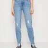 Pieces Pckesia Mom- Relaxed Fit Jeans - Light Blue Denim 2 Pieces Pckesia Mom- Relaxed Fit Jeans - Light Blue Denim -Pieces 9674ab6dfed94f95b51e96f901e94b67