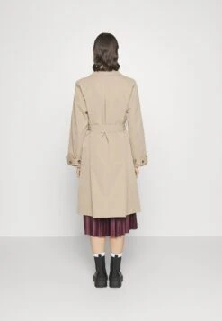 Pieces Petite Pcjikkie Belt - Trenchcoat - Beige 11 Pieces Petite Pcjikkie Belt - Trenchcoat - Beige -Pieces 967ea1819b0d49e09d215849cb8ca3f3
