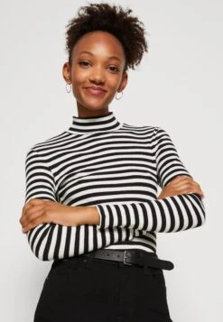 Pieces Pcruka T-Neck - Longsleeve - Cloud Dancer/Black -Pieces 991f96ca68894e828ff0bce1d7a98f63