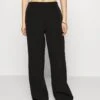 Pieces Petite Pcbossy Wide Pant - Broek - Black 2 Pieces Petite Pcbossy Wide Pant - Broek - Black -Pieces 9a3b9b8698db41c8ae031e1f11f9c4a8