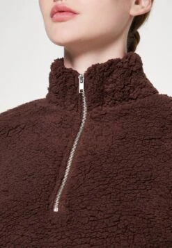 Pieces Pcferna Cropped - Fleece Trui - Chicory Coffee -Pieces a3583fdd86714e688710a4e1b5c9a6b9