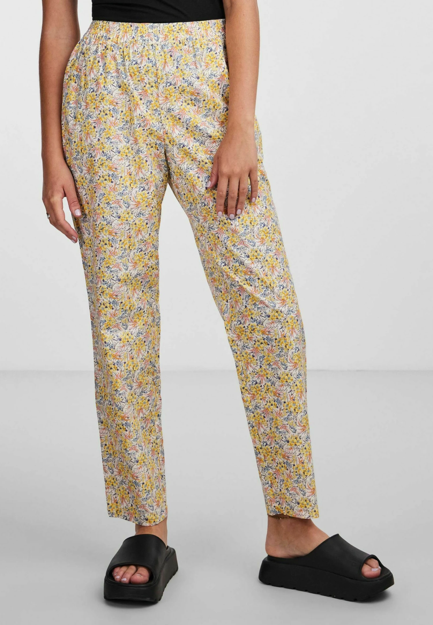 Pieces Straight Leg Pcjalisa - Broek - Cloud Dancer 3 Pieces Straight Leg Pcjalisa - Broek - Cloud Dancer