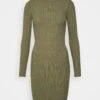 Pieces Pccrista O Neck Dress - Etui-Jurk - Deep Lichen Green 1 Pieces Pccrista O Neck Dress - Etui-Jurk - Deep Lichen Green -Pieces ac9b873254cf48fb86bbddfbd13e7c41